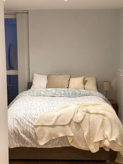 2Bdr Modern Apartment In Hammersmith West London Exterior photo